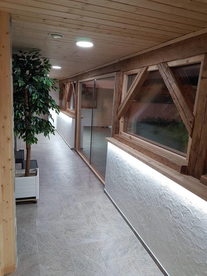מלון Hluboká nad Vltavou Statek 3 - Wellness & Spa מראה חיצוני תמונה
