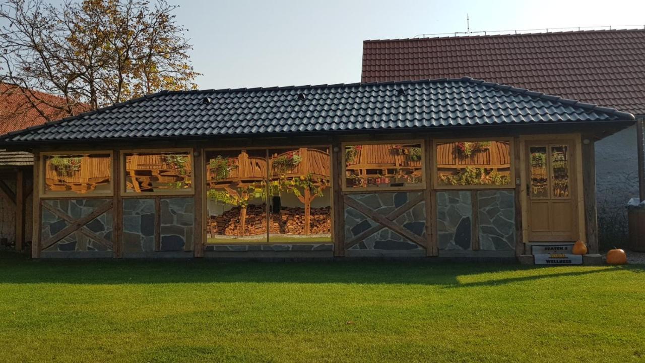 מלון Hluboká nad Vltavou Statek 3 - Wellness & Spa מראה חיצוני תמונה